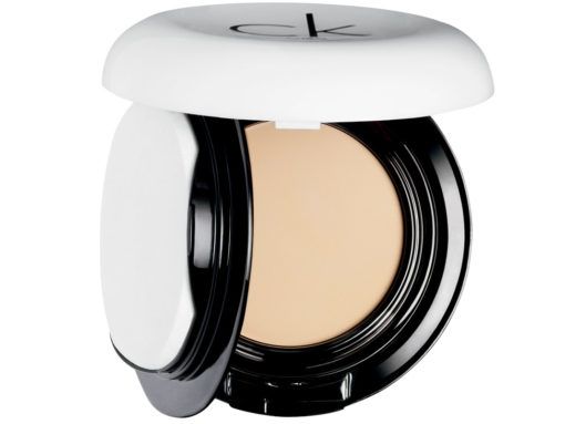 calvin-klein-base-de-maquillaje-compacta-porcelain-9-9-g