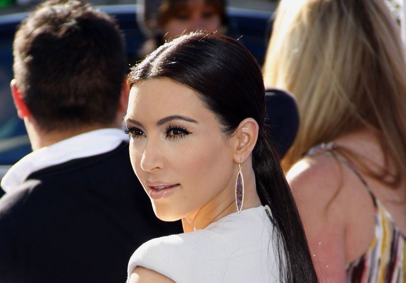 Kim-Kardashian-West-beauty-cosmeticos-maquillaje-hit-or-miss